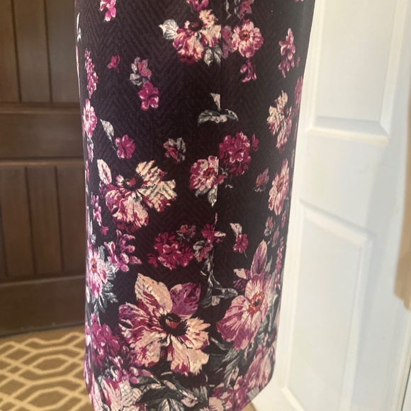 Dress - Picture 7 of 12